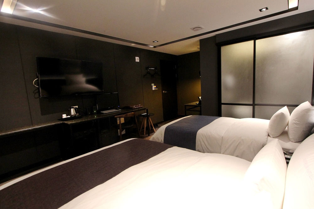 โรงแรมดับลิน ปูซาน ภายนอก รูปภาพ