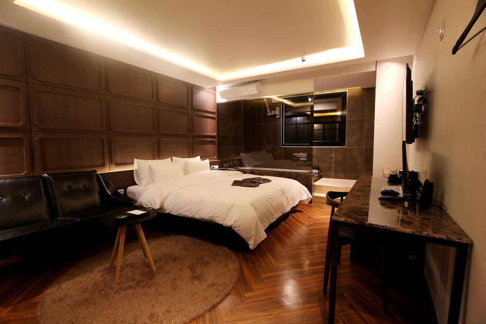 โรงแรมดับลิน ปูซาน ภายนอก รูปภาพ